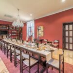 Висока резолюция заеса на стилен интериор, предназначен за събития и вечери Хилвю България.