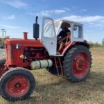 Самостоятелно-шофиране-на-офроуд-трактор