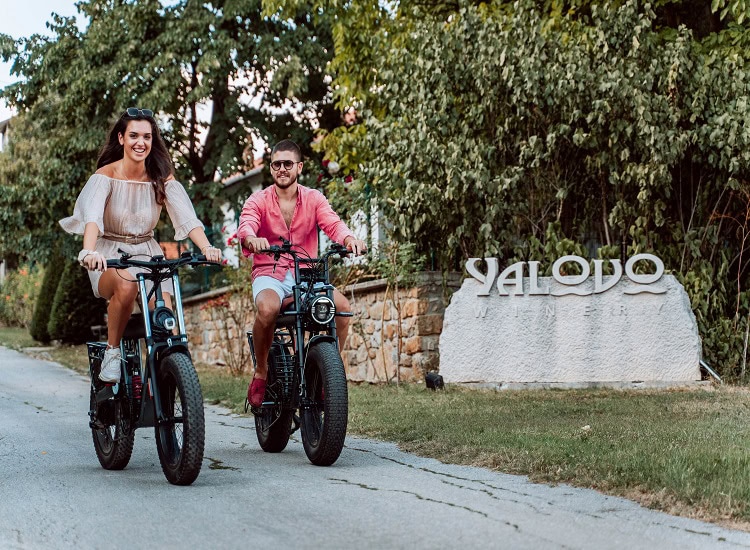 разходка с велосипед