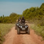 автомобил за офроуд приключения във България с туристическа компания ХИЛВЮ България.