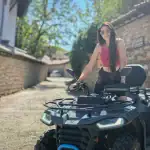 Културна туристическа дестинация в България, намираща се в село Хълм и предлагаща екстремни развлечения.