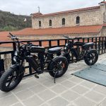 Електрически велосипеди пред църква в Хилвю България.