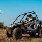 Каране на офроуд ATV в Хил Вю България, приключение и забавление сред природата.